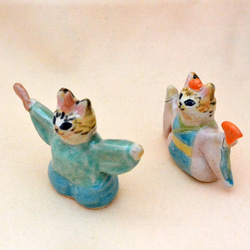 猫のお雛様　ひな人形　両手上げ　元気ねこ雛　トラ猫　ミックス猫　手作り陶器・陶芸　ネコの置き物　おひなさま 8枚目の画像