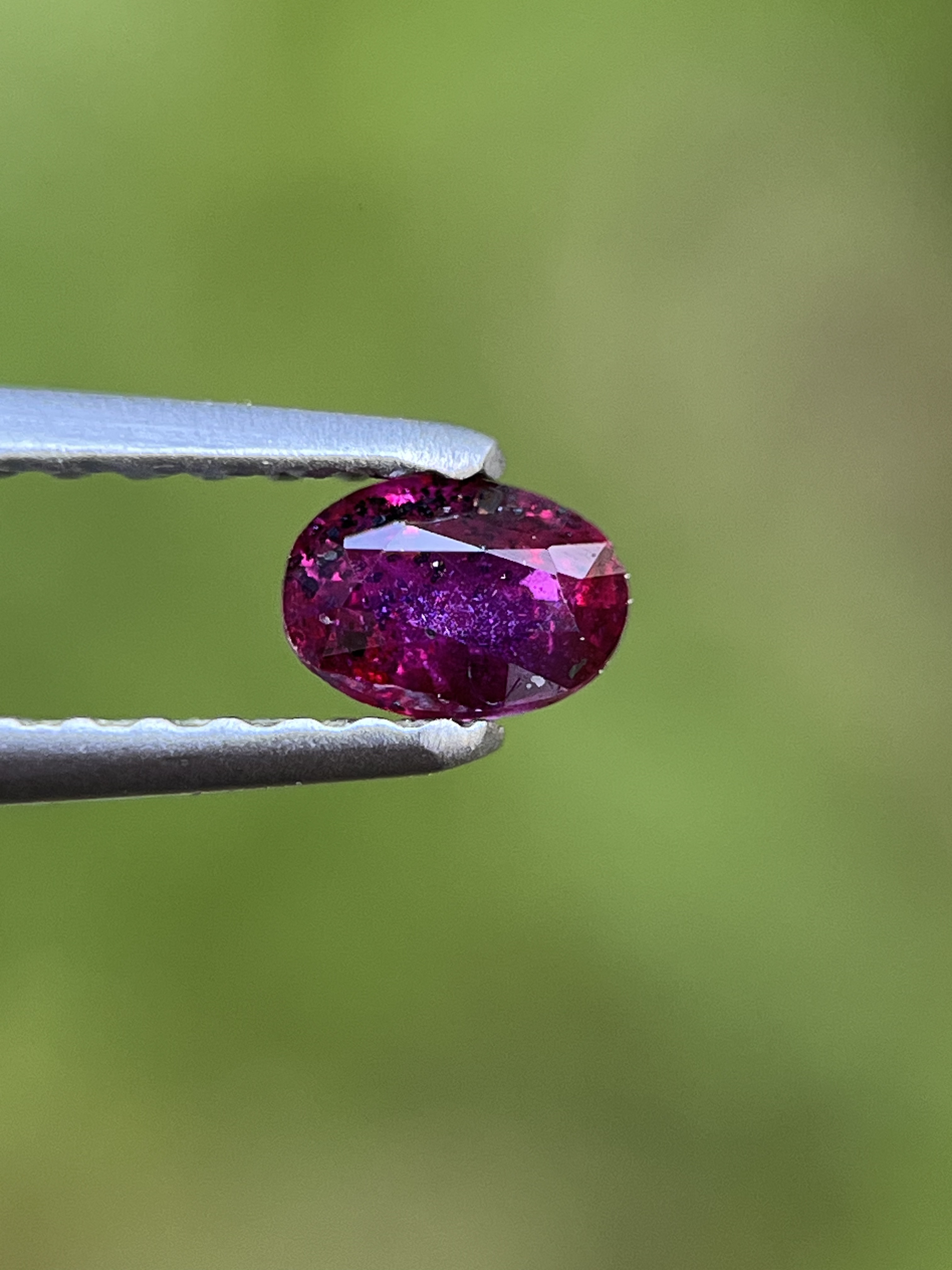 天然ルビー0.2ct 4.1 x 2.9 x 1.9mmNatural Ruby