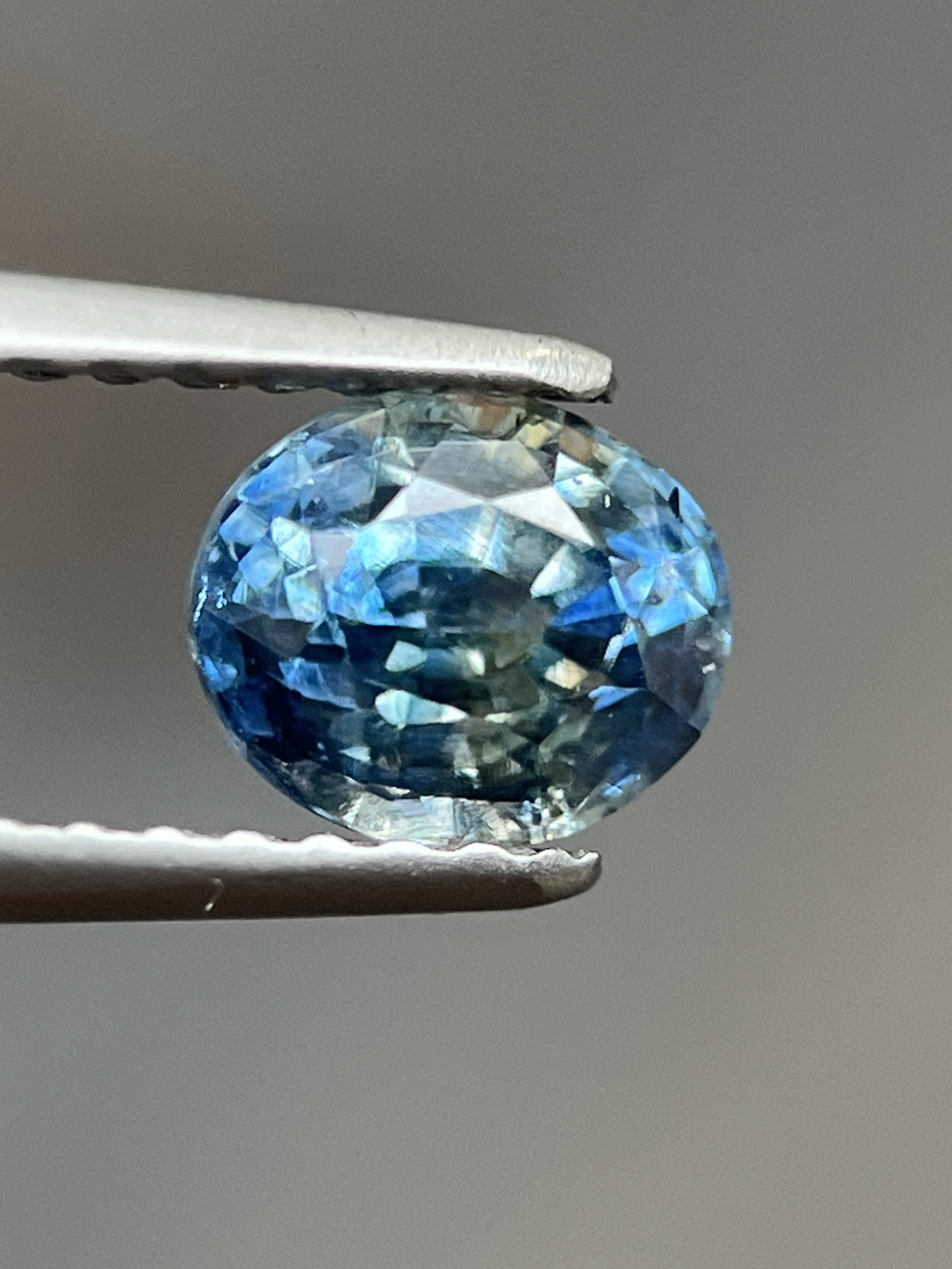 天然石バイカラーサファイア1ctNaturalbi-color sapphire