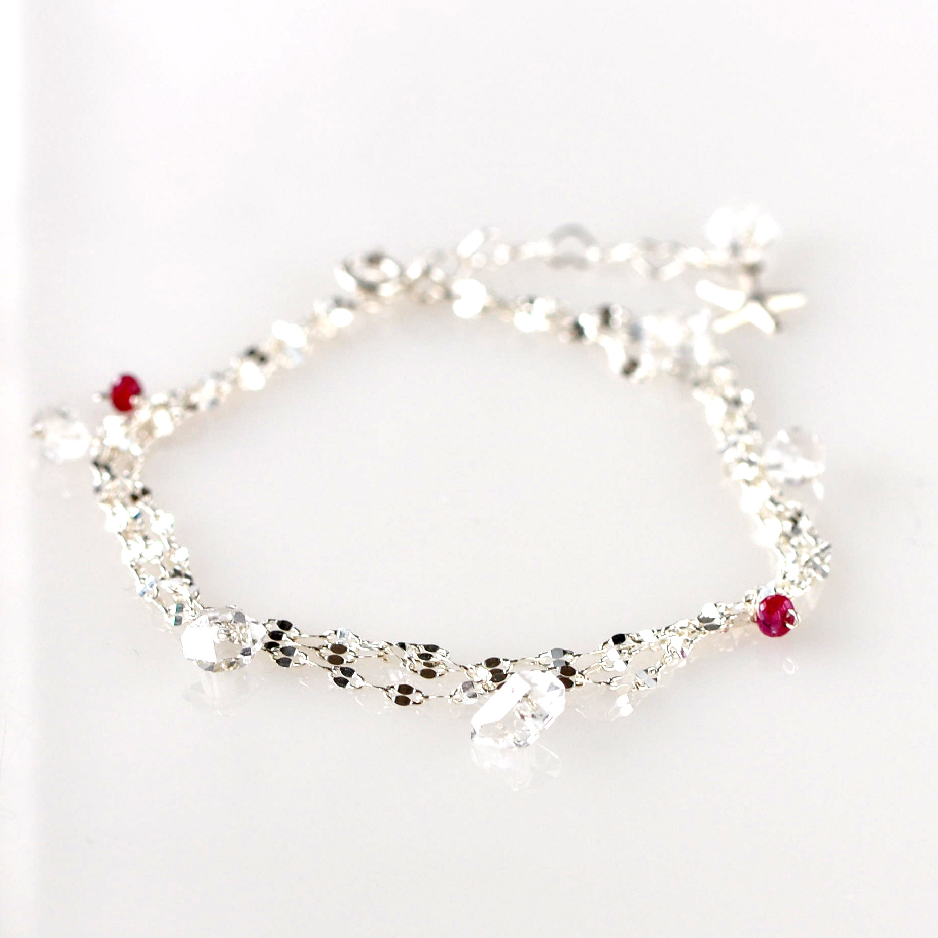 SV925(スターリングシルバー）プレアチェーンxはーキマーダイヤモンドxルビーブレスレット