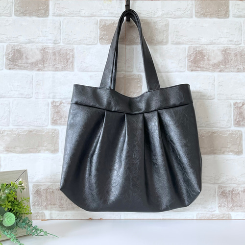 ファスナー付きMサイズ】PUレザー ブラック ＜通勤バッグにオススメ  