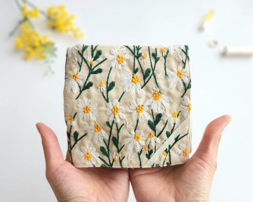 デイジー刺繍×ダブルガーゼのハンカチ│ミモザ 母の日 ギフト はんかち