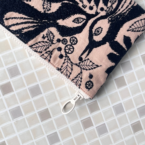 mina perhonen carnival ポーチ ミナペルホネン の刺繍生地