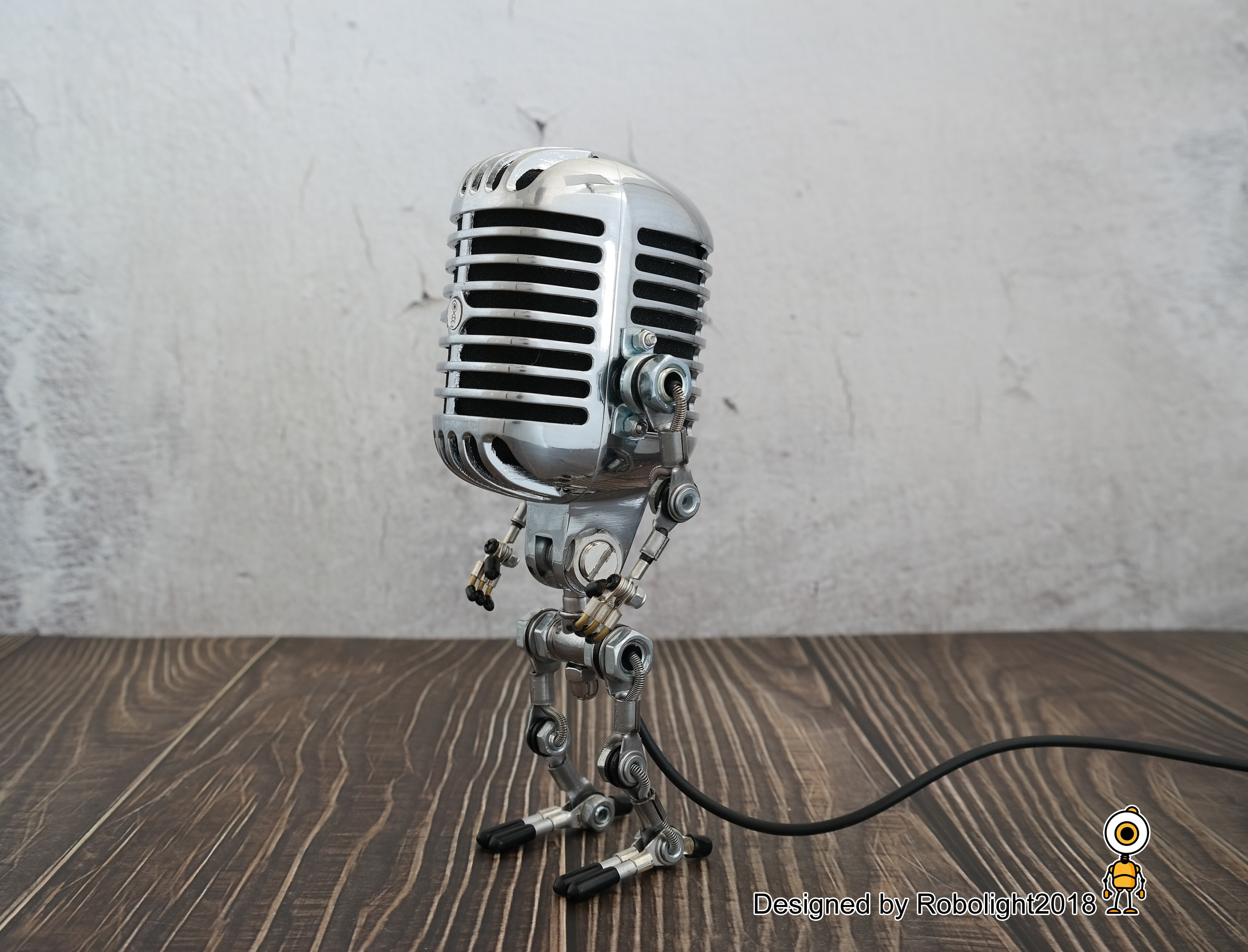 マイクロボットランプテーブルランプ