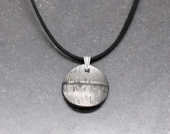 極上　ネックレス　天然素材 　和装小物　骨董　美術品　アンティーク 18金 江戸蒔絵 螺鈿 天然石 赤メノウ オニキス ペンダント