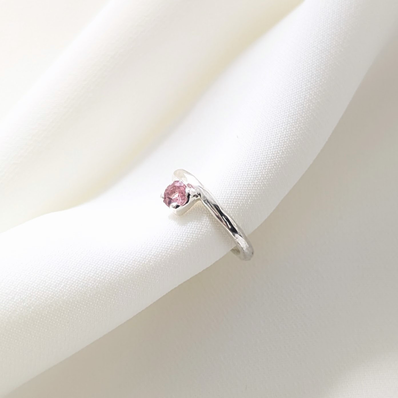 SILVER925　一粒ピンクトルマリンのイヤーカフ（片耳用）