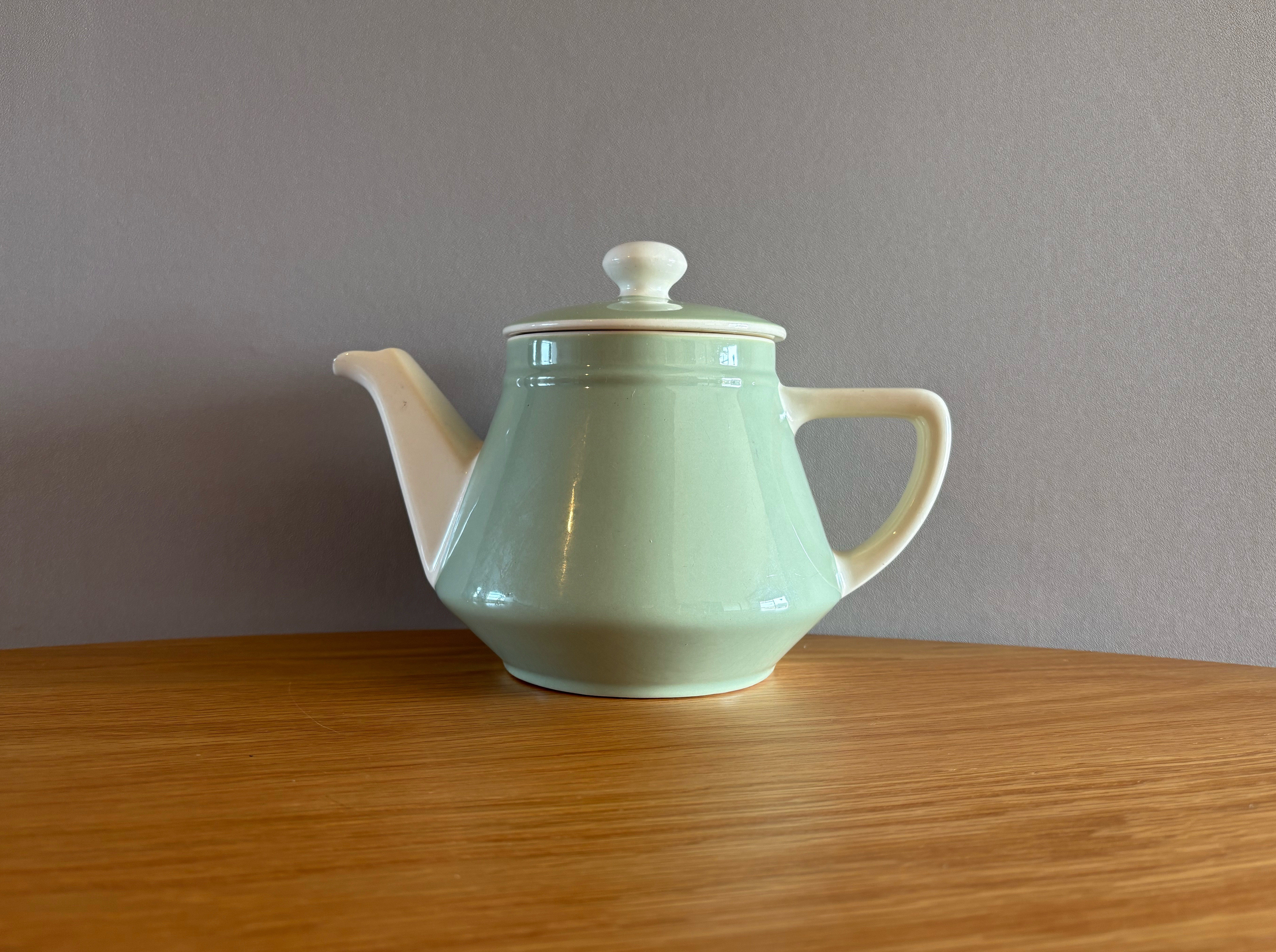 フランスの古いティーポット　ドリップポット　レトロ　アンティーク　骨董品