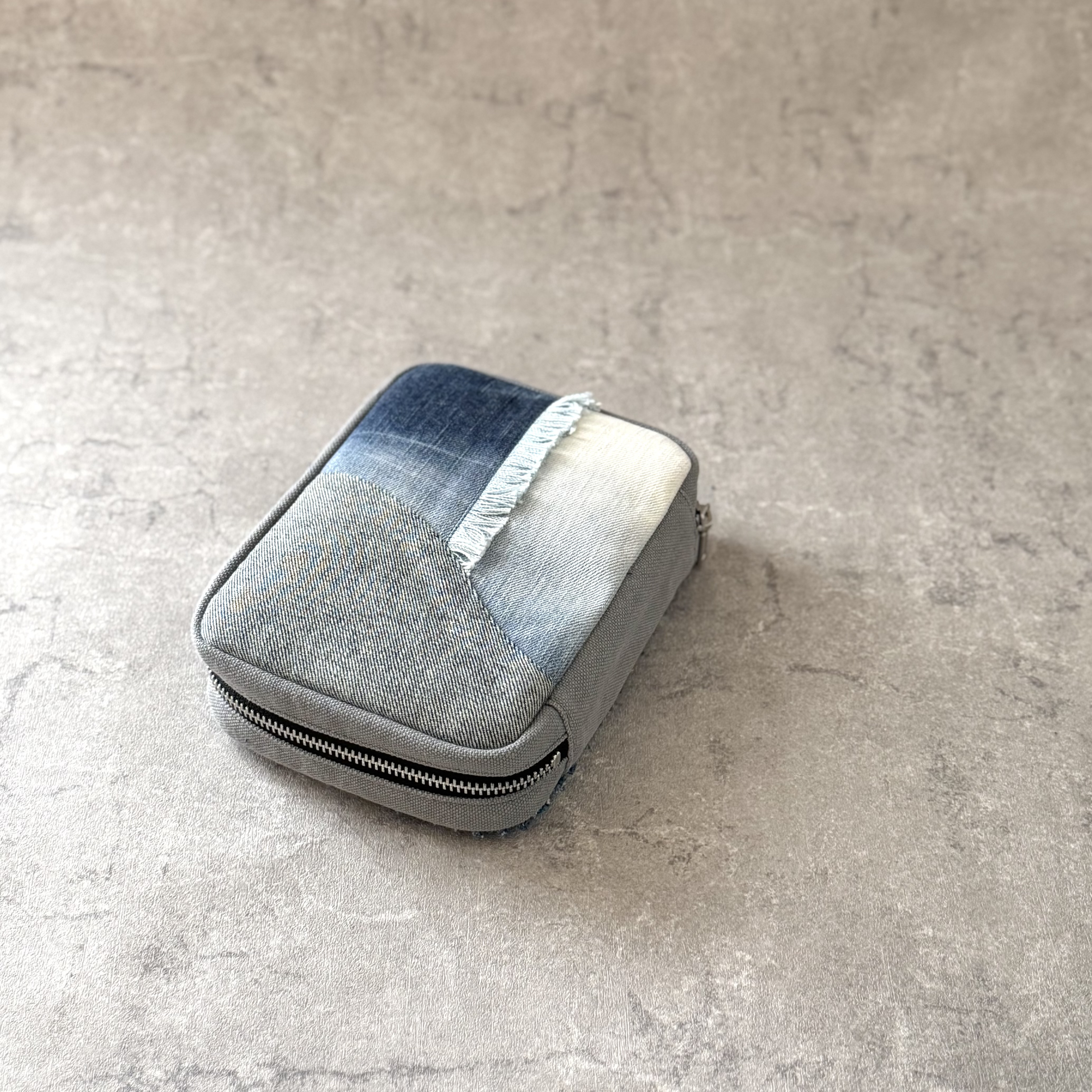 デニムリメイク小型聖書カバー