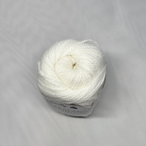 ニュージーランドメリノウール　DK/8ply　Col.2000　ホワイト 3枚目の画像