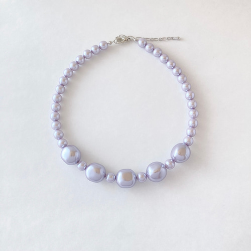 青紫色の真珠ネックレス