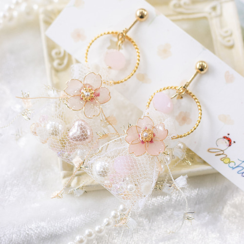 プレゼント にも最適 手作りイヤリング&ピアス 桜プレゼント〜ピアス&イヤリング ピアス（その他） mochimono 通販