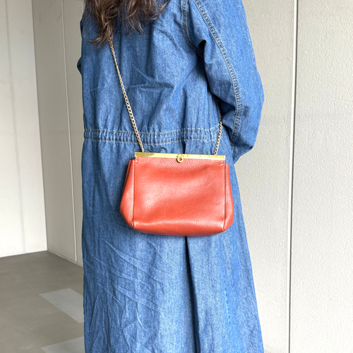 本革ミニショルダーバッグ 樺色（赤茶）文鎮口金 ゴールドチェーン