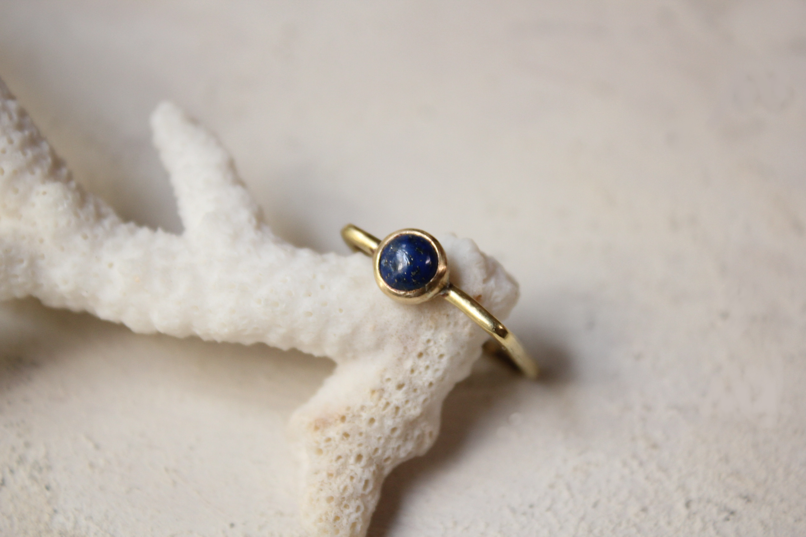 スクエアリング/真鍮/ラピスラズリ　azur