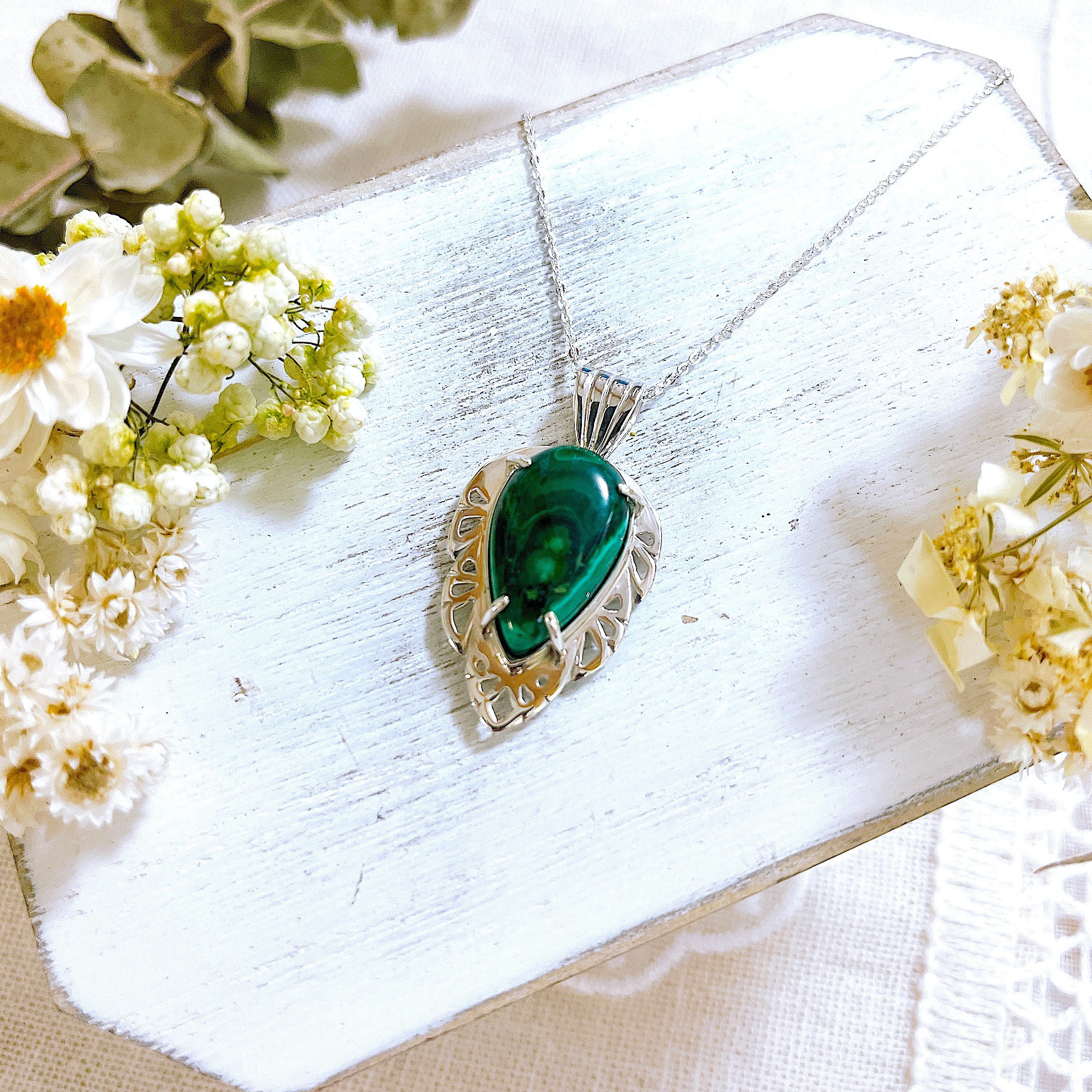 祈り孔雀のマラカイトネックレス　一点物　silver925　真鍮