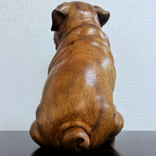 スワールウッド天然無垢材パグ木彫り手彫り犬の置物ハンドメイド木製