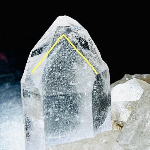 ファントム ヒマラヤ 虹 マニカラン産 水晶 原石 クラスター