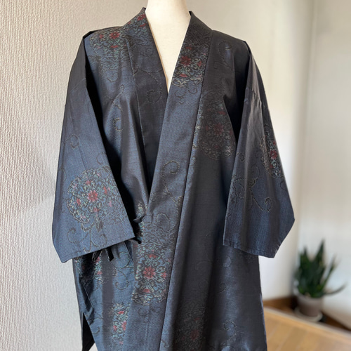 本場大島紬 作務衣 未使用反物仕立て 登録商標付き 花手毬模様