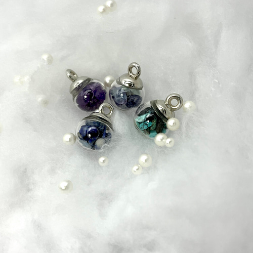 Mystic Orb – 天然石のカプセル ネックレス フローライト ラピスラズリ