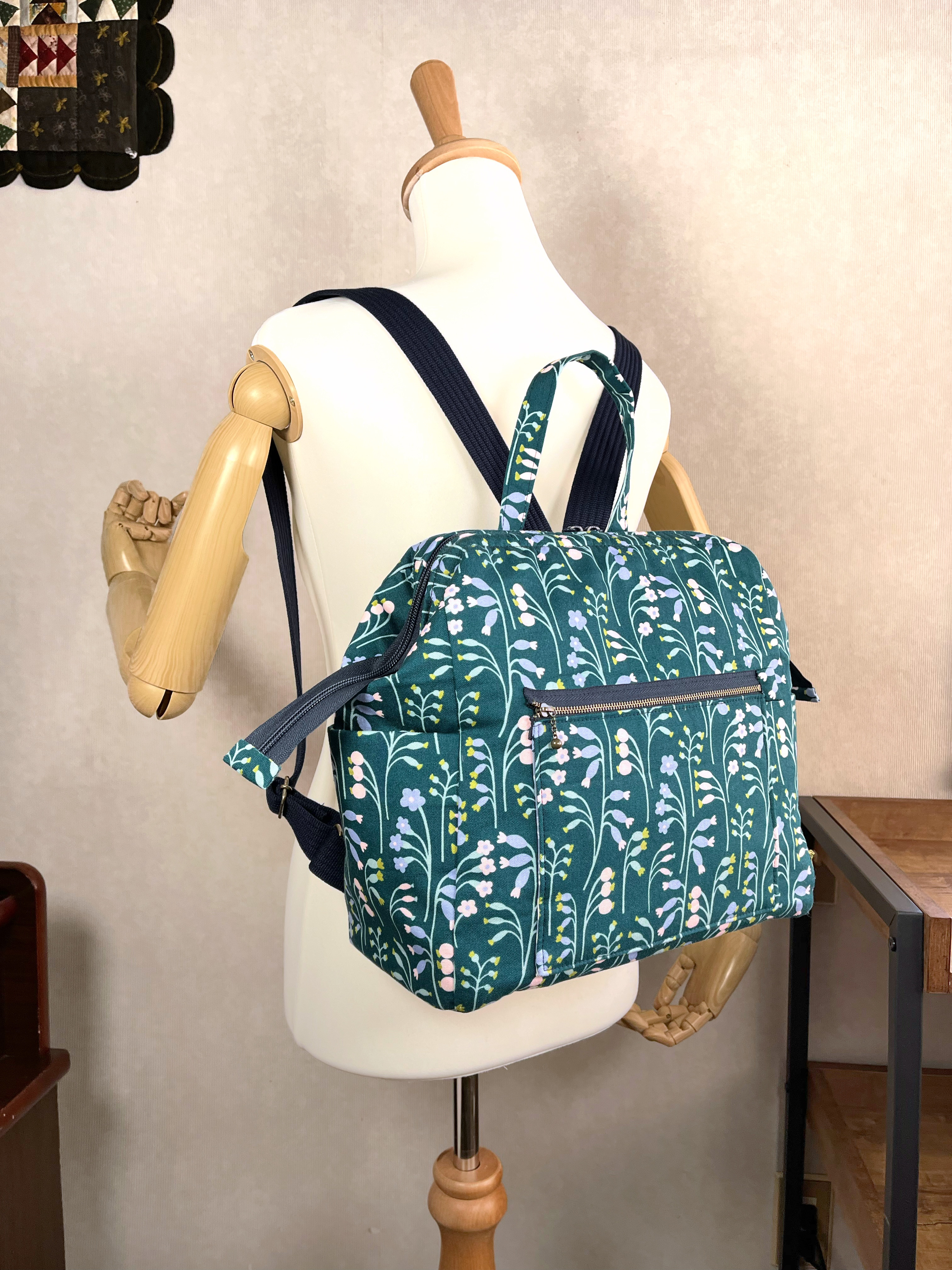 【Creema限定】北欧風スクエアリュックM（カンパニュラ(風鈴草)）