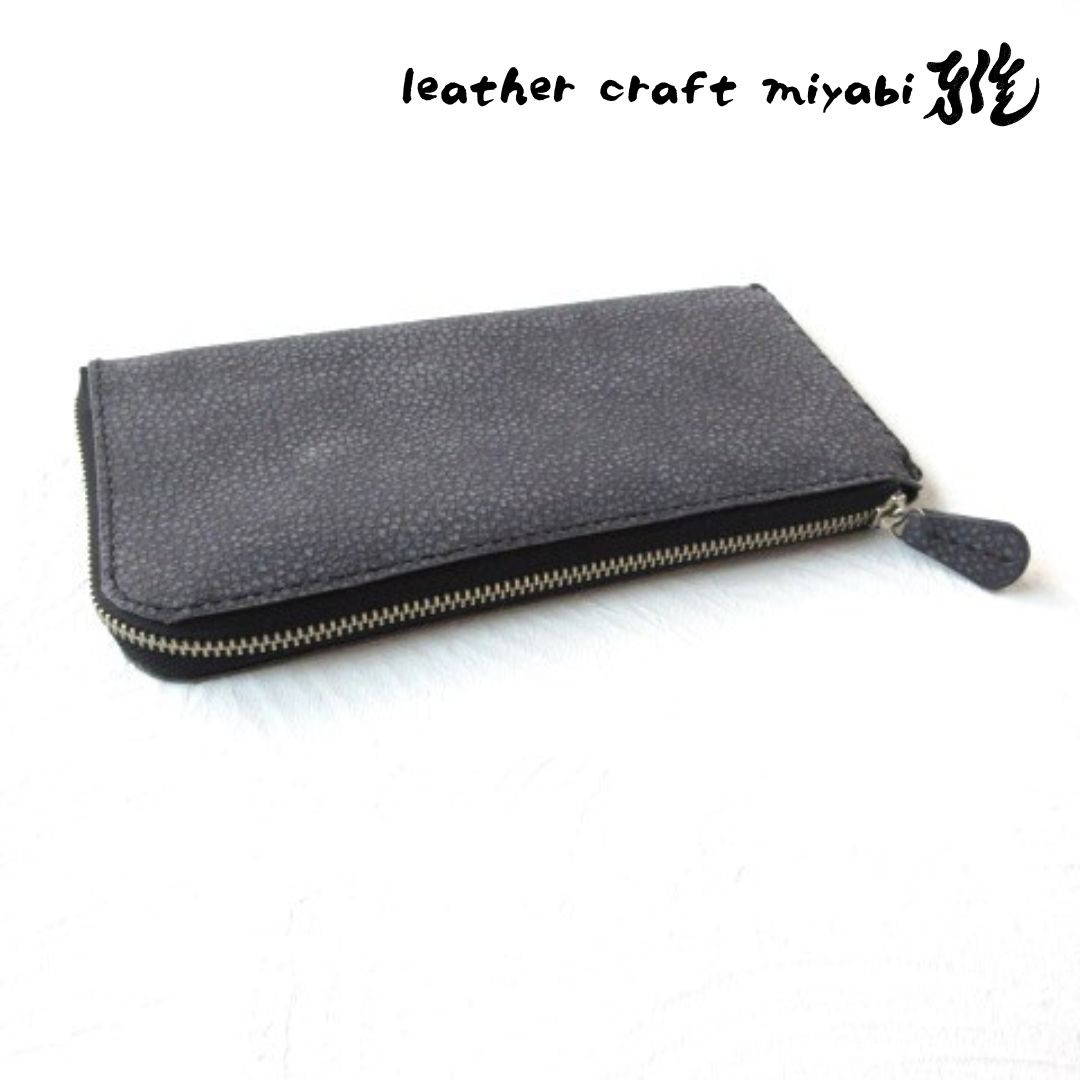 通帳もスリムに入る♪《牛革》Ｌ字ファスナーロングウォレット・グレー・スレ加工シュリンク・023【超早割母の日2025】