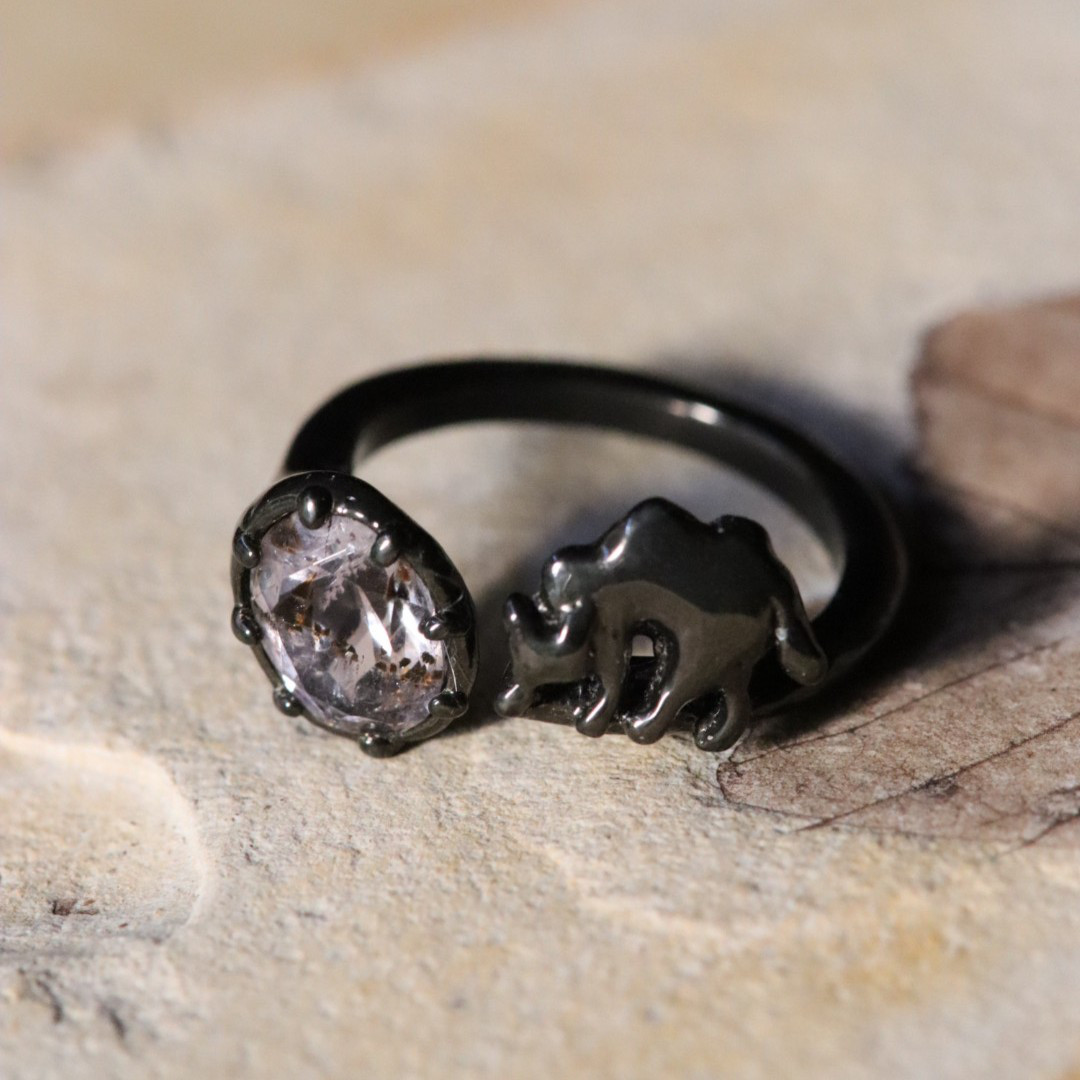 ゲーサイトinアメシストとやんのか猫リング　silver925