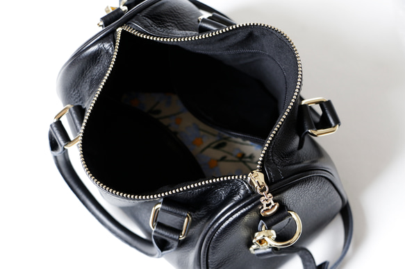 ソフトな本革バッグ斜め掛けショルダーバッグ２way通勤バッグ大人 15枚目の画像