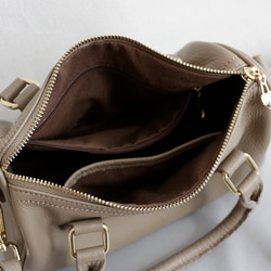 ソフトな本革バッグ斜め掛けショルダーバッグ２way通勤バッグ大人 11枚目の画像