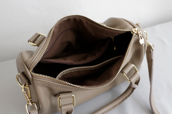 ソフトな本革バッグ斜め掛けショルダーバッグ２way通勤バッグ大人 11枚目の画像