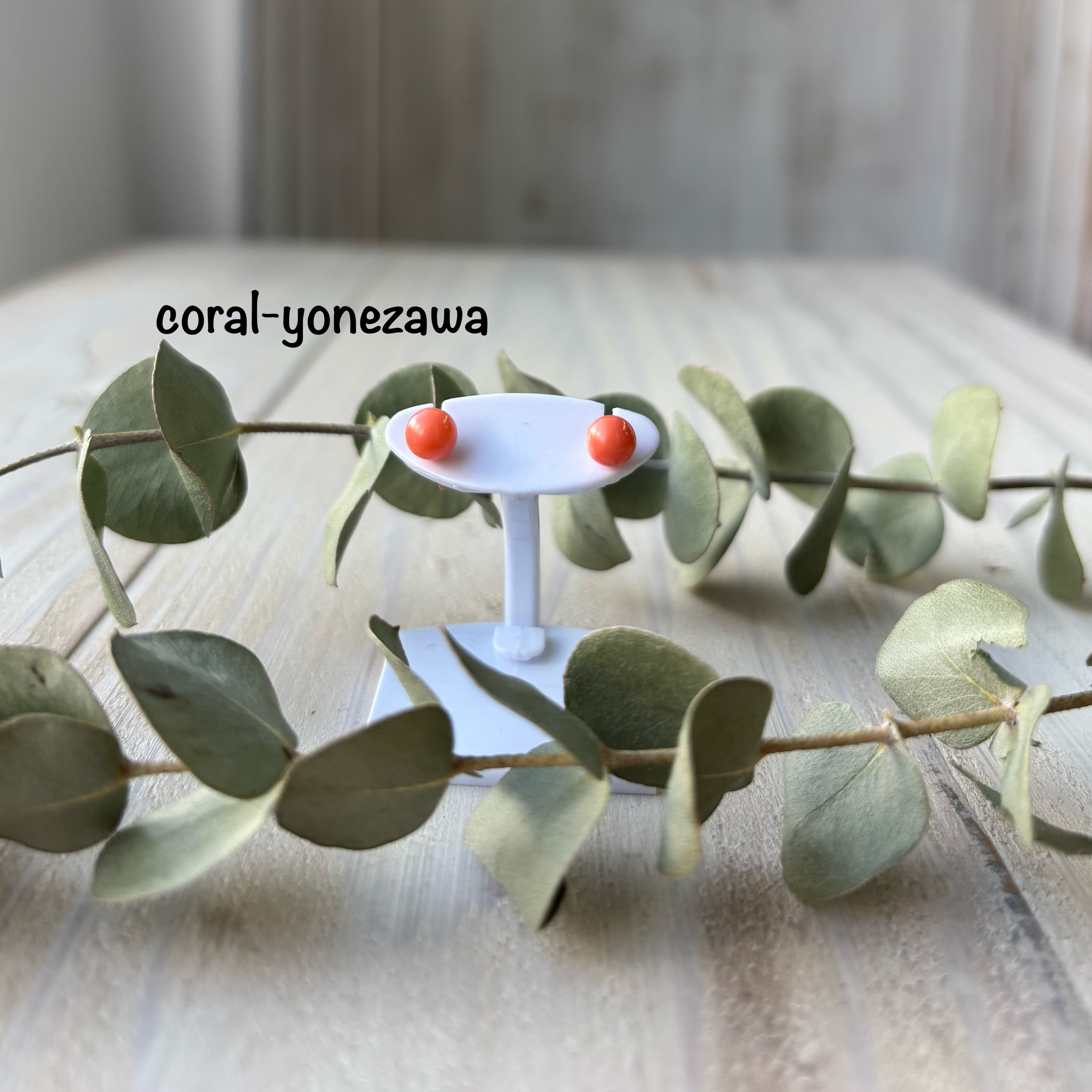 もも色珊瑚k18ピアス.シンプル．安心のk18金具