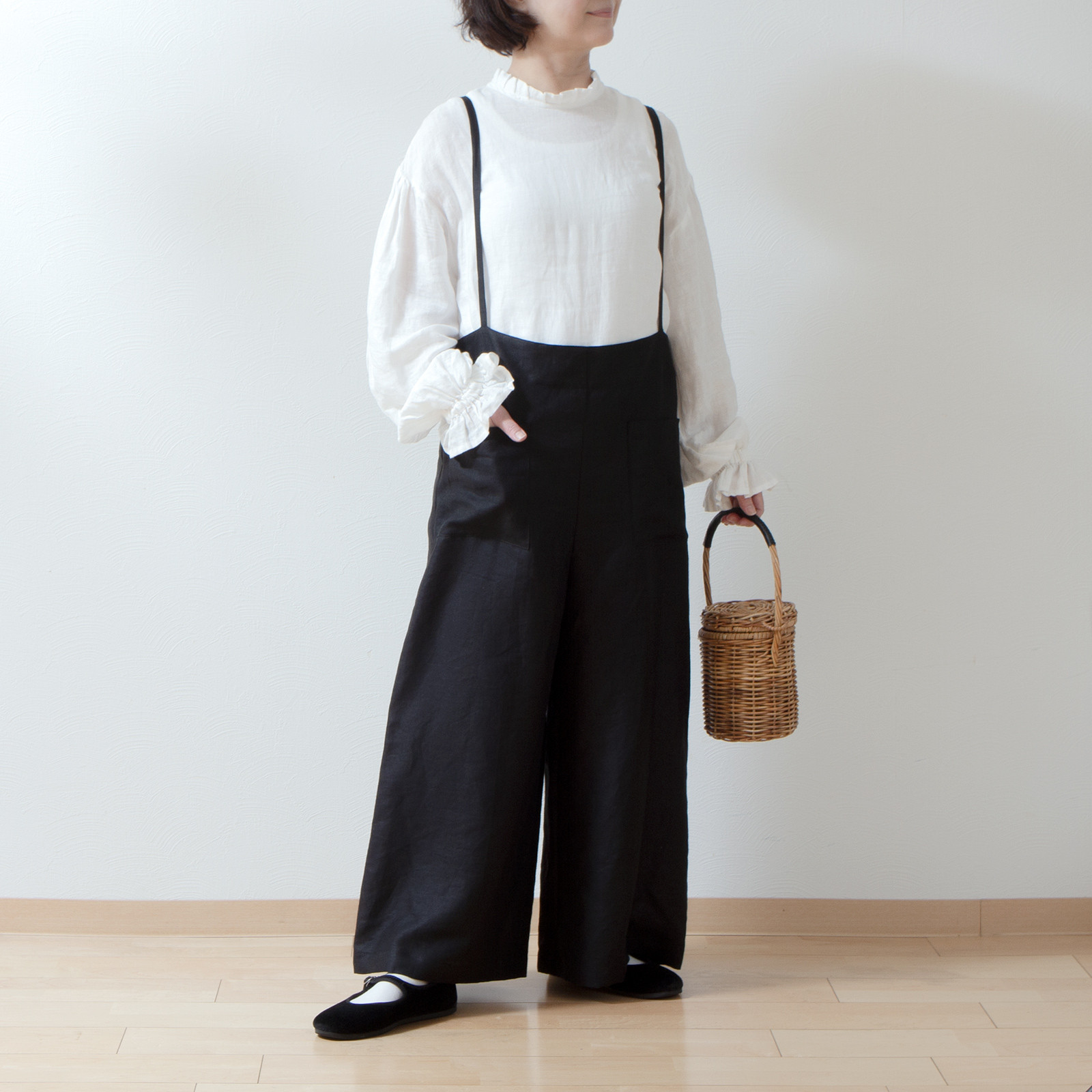 サスペンダーワイドリネンパンツ/ブラック