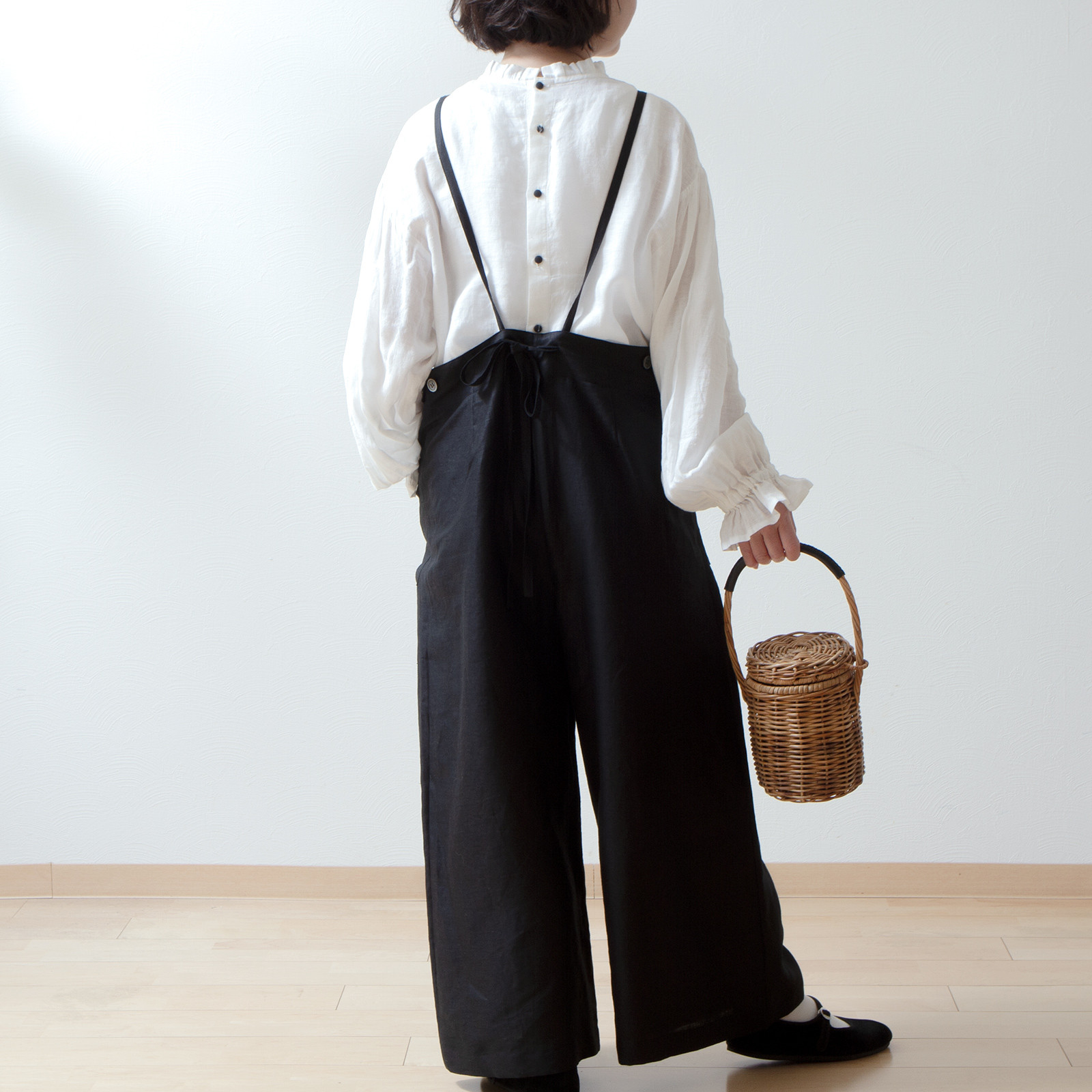 サスペンダーワイドリネンパンツ/ブラック