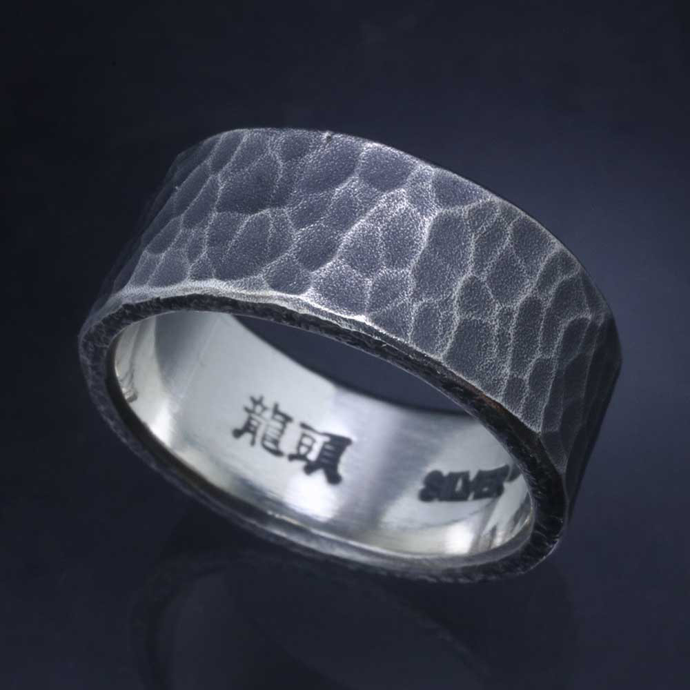 指輪 メンズ : 丸 鎚目 梨地 シルバー リング シルバーリング 8mm 槌目 4～27号 シンプル R-425