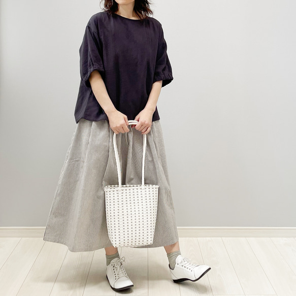 ダブルガーゼTシャツ。チャコールグレー。身幅・袖幅たっぷりで着やすいタイプ。【受注製作】 1枚目の画像