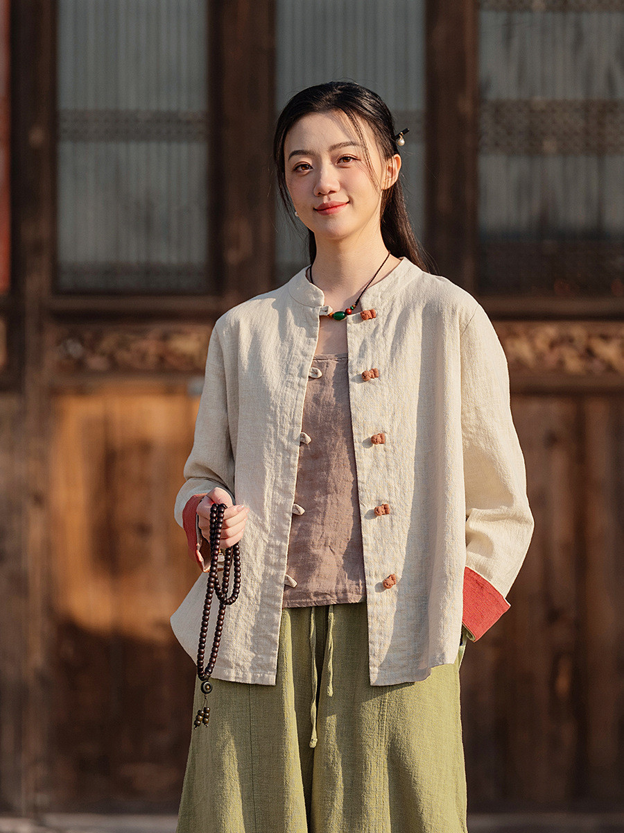 ラミーコットンの配色ボタンシャツ静かな彩りと柔らかな手ざわり8368