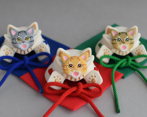 茶猫 くすみクリーム色 兜 端午の節句 【公式通販】
