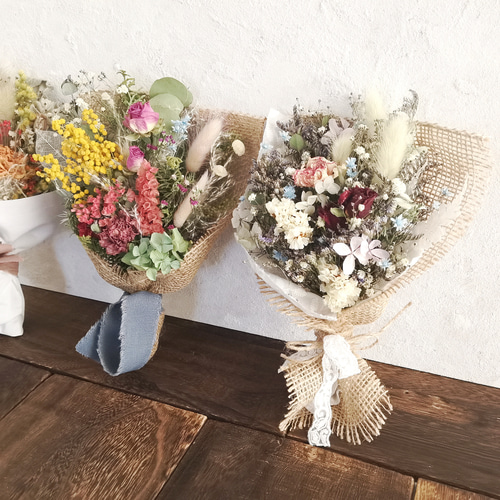 送料込み＊セミオーダー】カーネーションとお好きなお花で束ねる