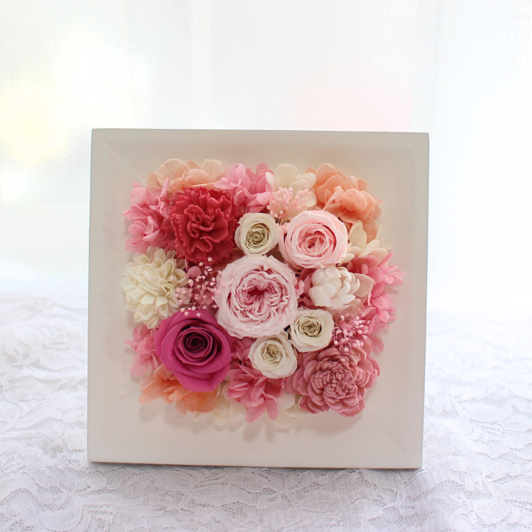 フレームアレンジピンク 花 誕生日　記念日 プリザーブドフラワー おしゃれ　プレゼント