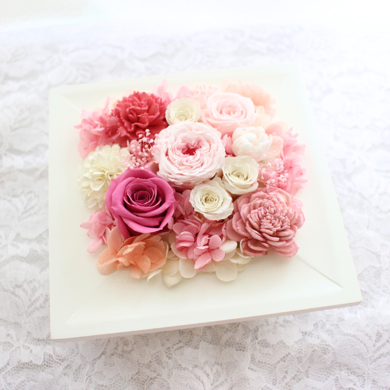 フレームアレンジピンク 花 誕生日　記念日 プリザーブドフラワー おしゃれ　プレゼント