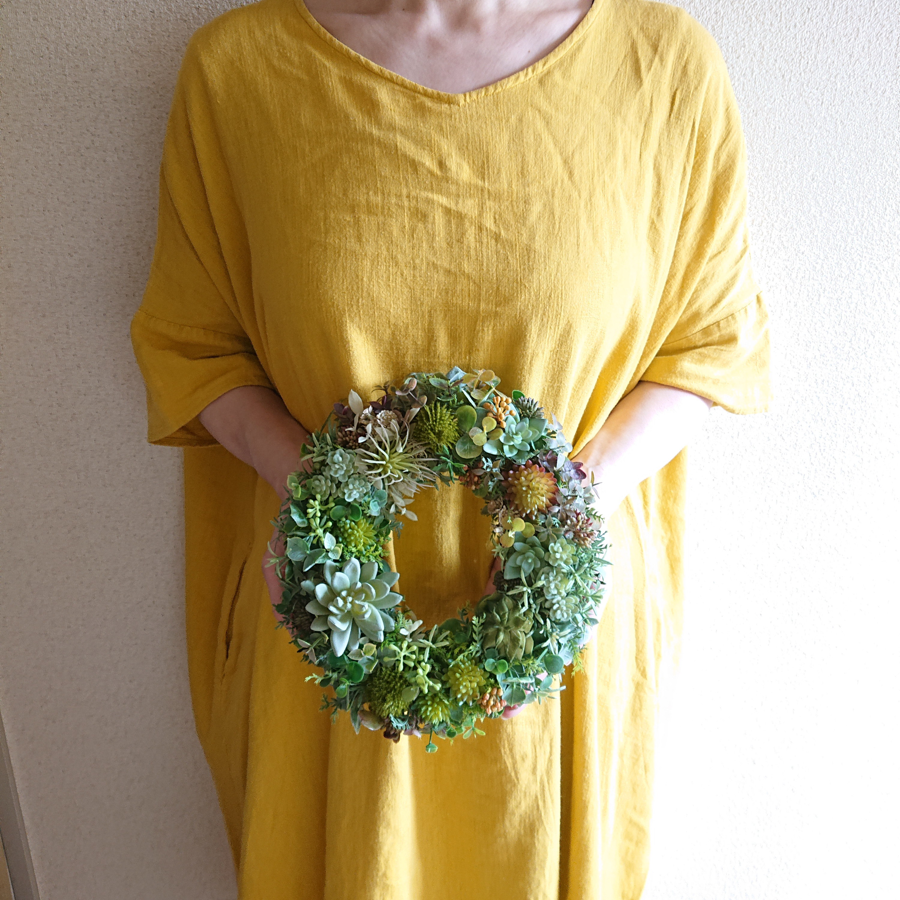 《多肉植物》少し大きめセダムのリース.オーバル＊087＊