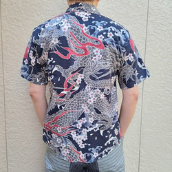 半袖和柄シャツ（龍と桜） 3枚目の画像