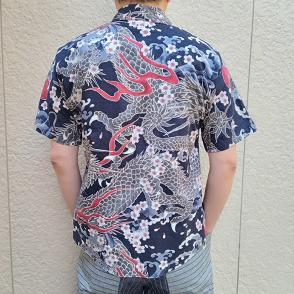 半袖和柄シャツ（龍と桜） 3枚目の画像