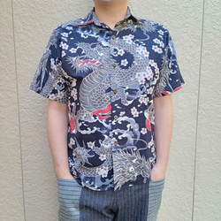 半袖和柄シャツ（龍と桜） 1枚目の画像