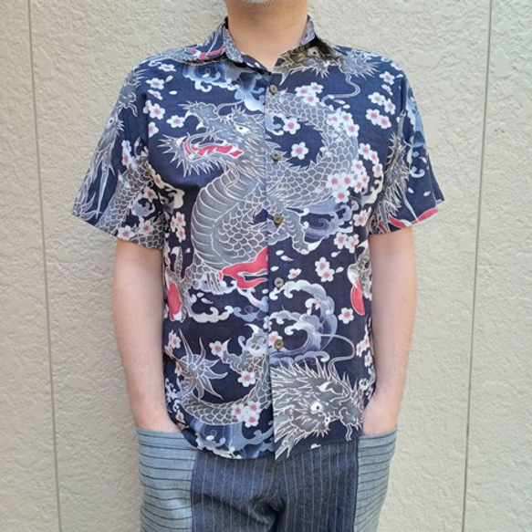 半袖和柄シャツ（龍と桜） 1枚目の画像
