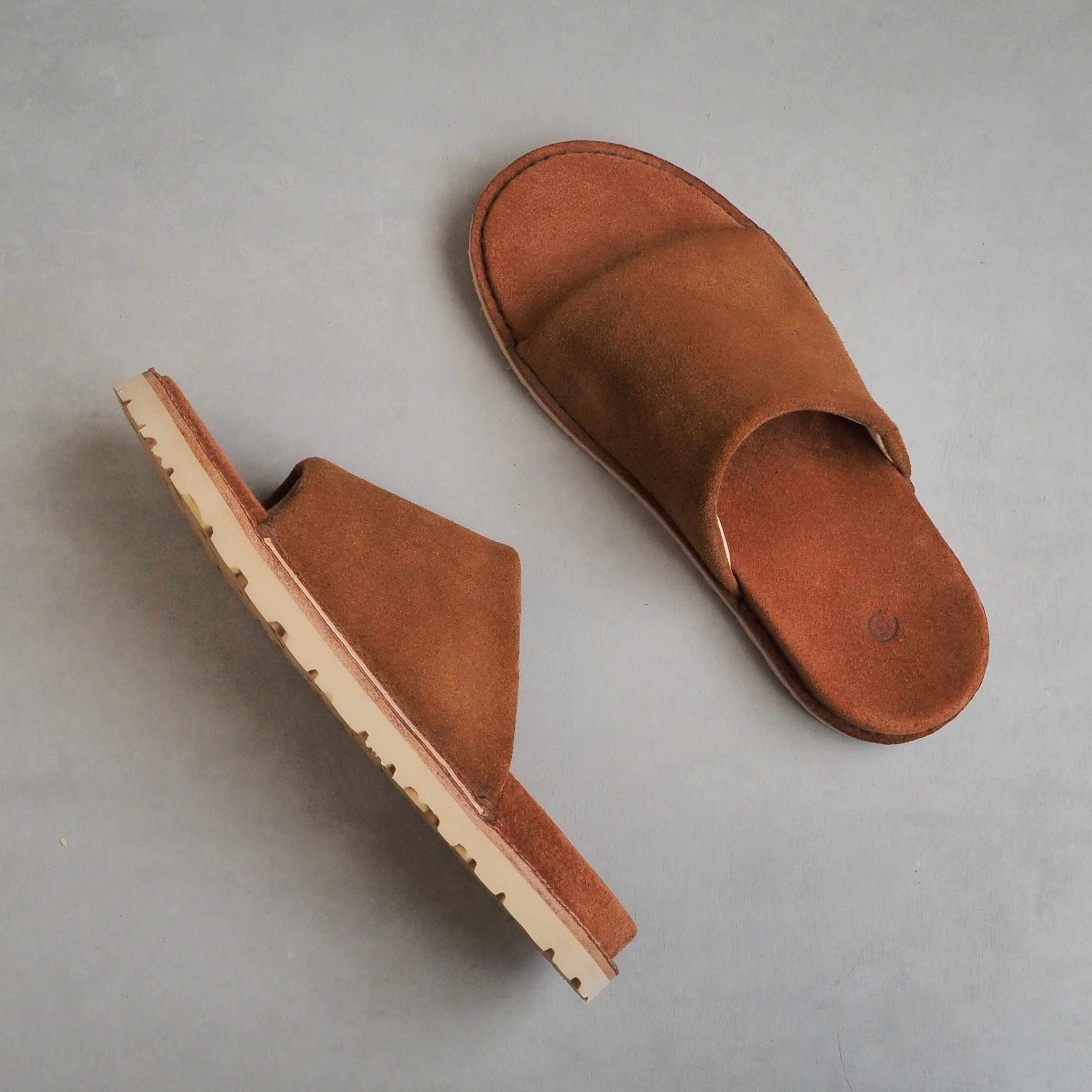 【受注製作】オーダーメイドレザーサンダル：「Cover」Brown Suede