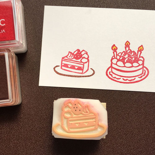 いちごのショートケーキの消しゴムはんこ（持ち手つき） はんこ