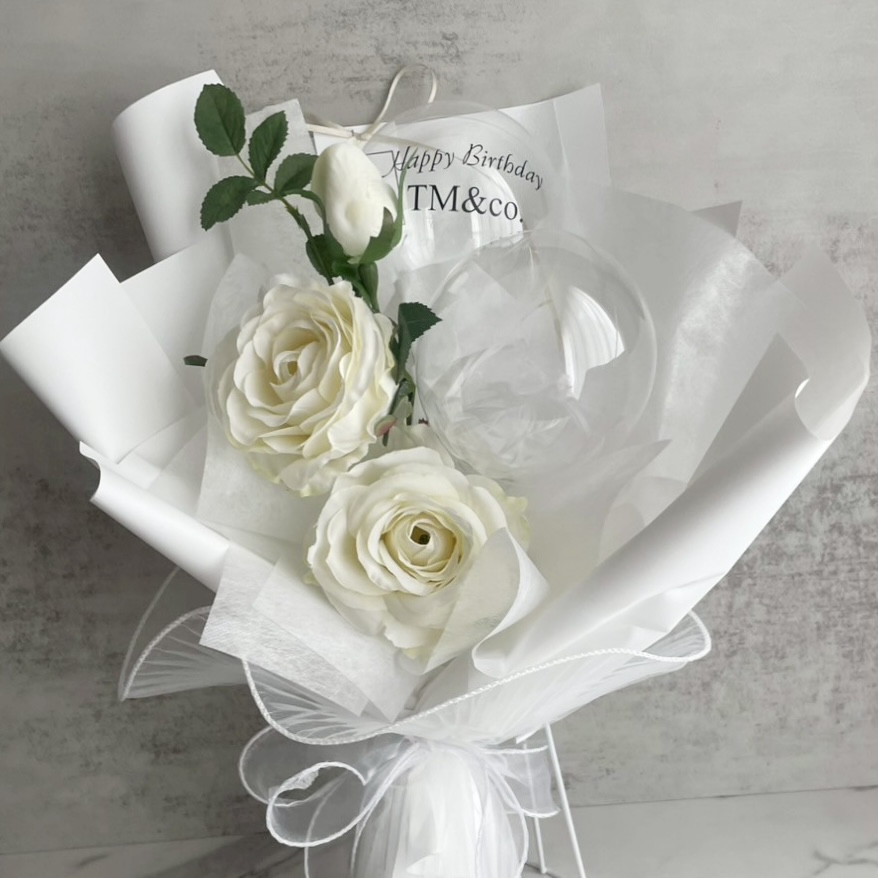 【現品限り】ホワイトローズ　バルーンフラワーブーケ