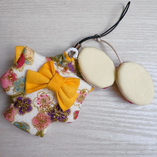 sold out】和柄ミニ着物と草履のストラップ＊桜模様／和風小物／