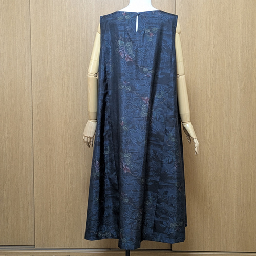 着物リメイク／ワンピース サイズLL～3L SOLD 着物リメイク ワンピース 大島紬 L〜LL ワンピース さら