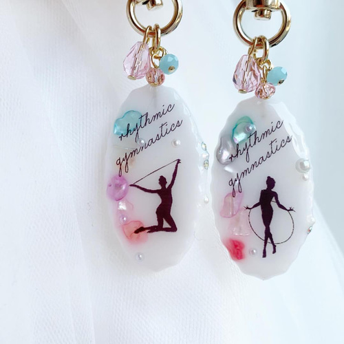 1689】新体操 手具色々6個セットホワイトオーバル×カラフル淡色シェル