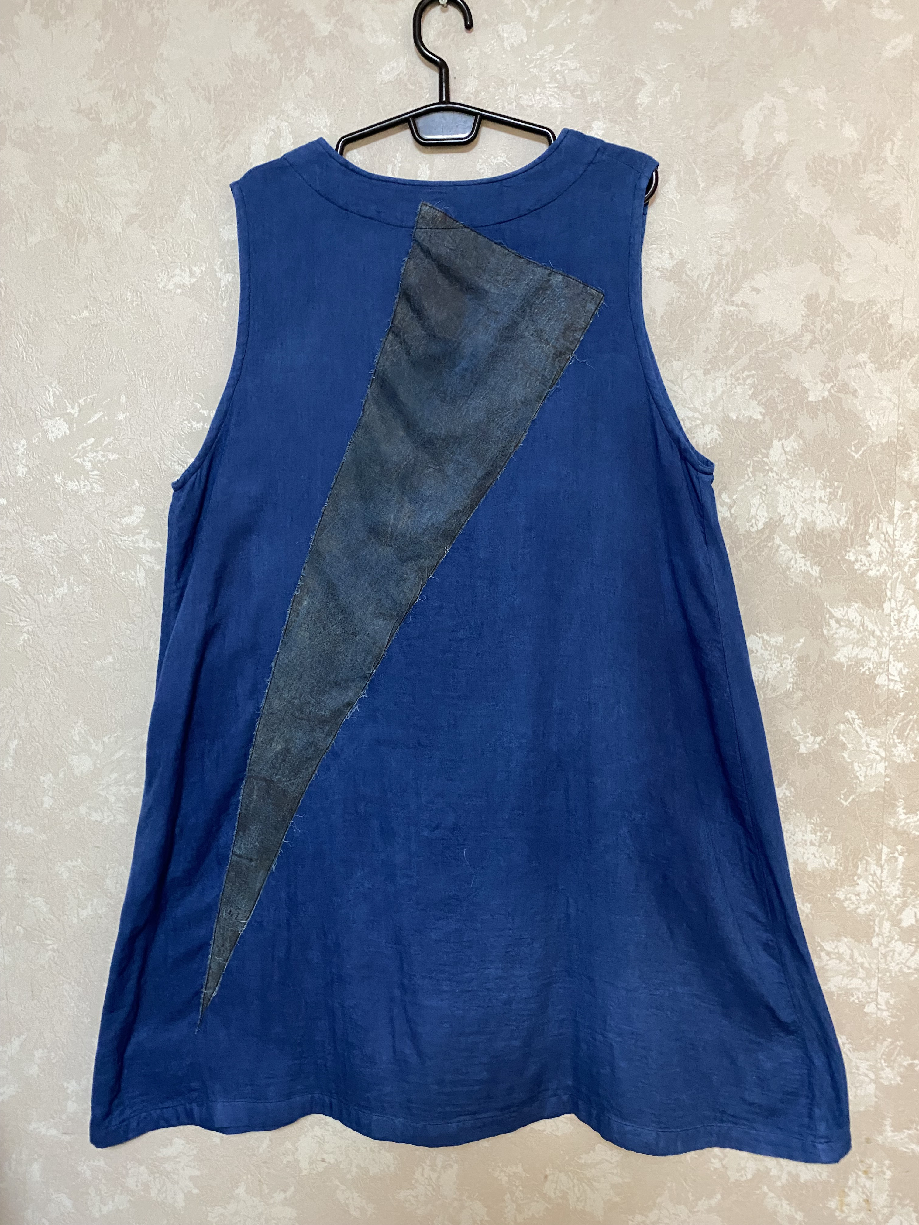 299.藍染めワンピース、柿渋窯変染め　手染め　Ｗコットンガーゼ  柔らかい　ジレ　ジャンスカ　オールシーズン 7,840円